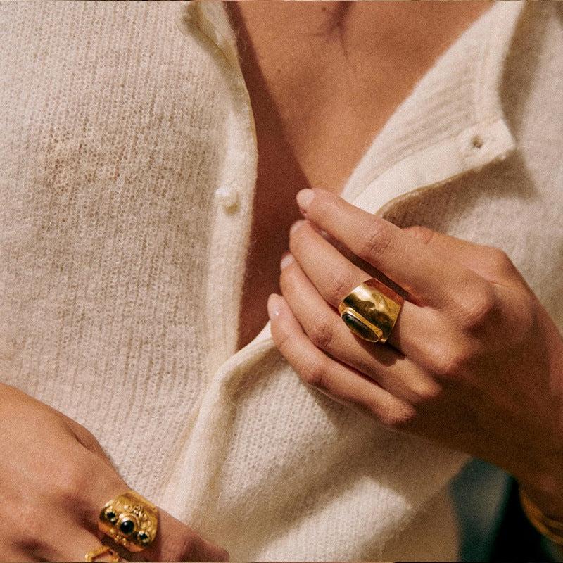 Women's Knit Top - Soft Nordique Fabric - Casual Long Sleeve Sweater