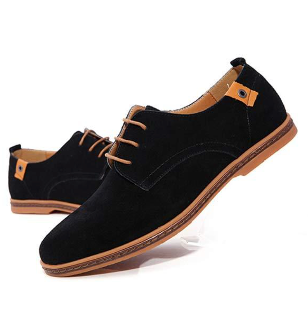 Men's Lace-Up Oxford Shoes with Stitching Detail for Formal and Casual Use