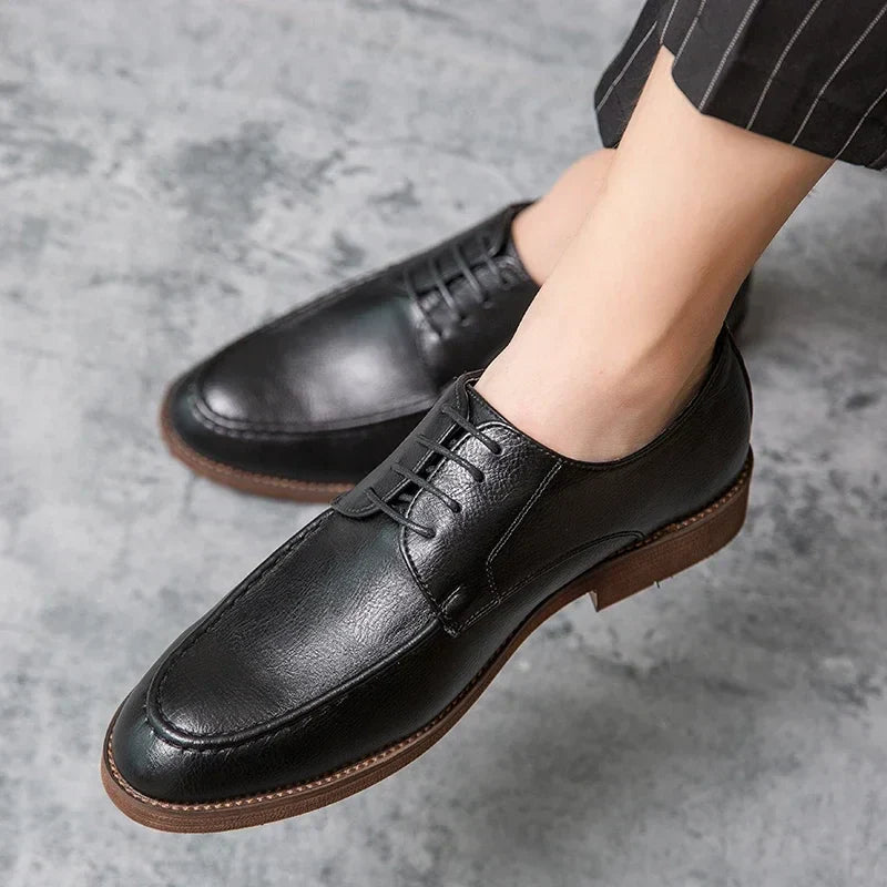 Men's Leather Oxford Shoes - Classic Formal Dress Footwear for Business Wear